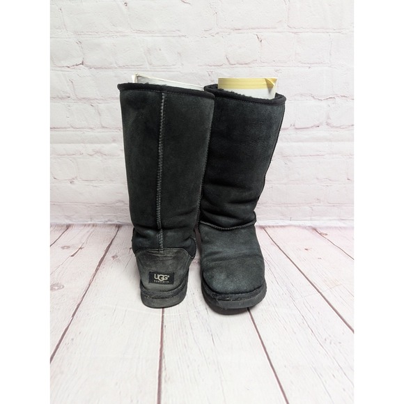 UGG Shoes - UGG Australia Women's 5815 Classic Black Suede Sheepskin Winter Boots Size 9